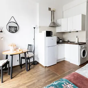 Piotrapartments - Big Life In Apartment Warsaw